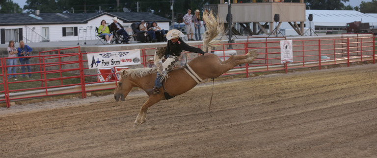 rodeo-schedule-slider-photo - Big Hat Rodeo Co. | Pro Rodeos | Bull