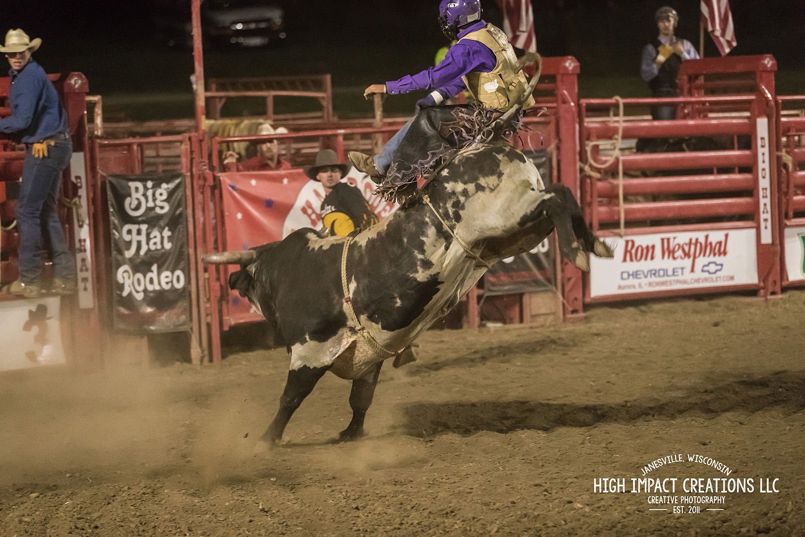 great-midwest-pro-rodeo-bull-riding-moving-to-janesville-big-hat